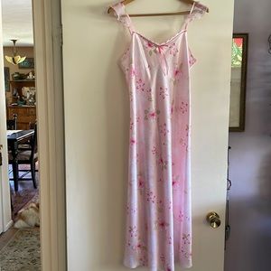 NWOT Morgan Taylor Intimates Nightie sz M